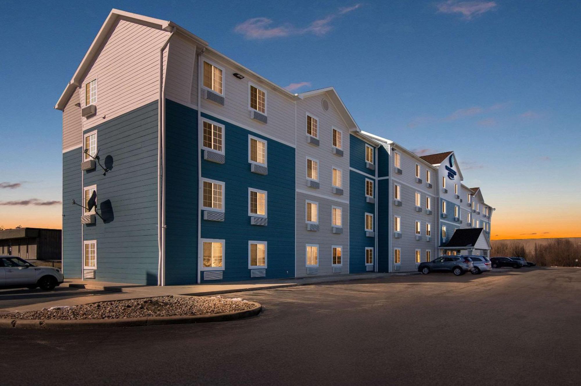 Woodspring Suites Champaign Near University Ngoại thất bức ảnh