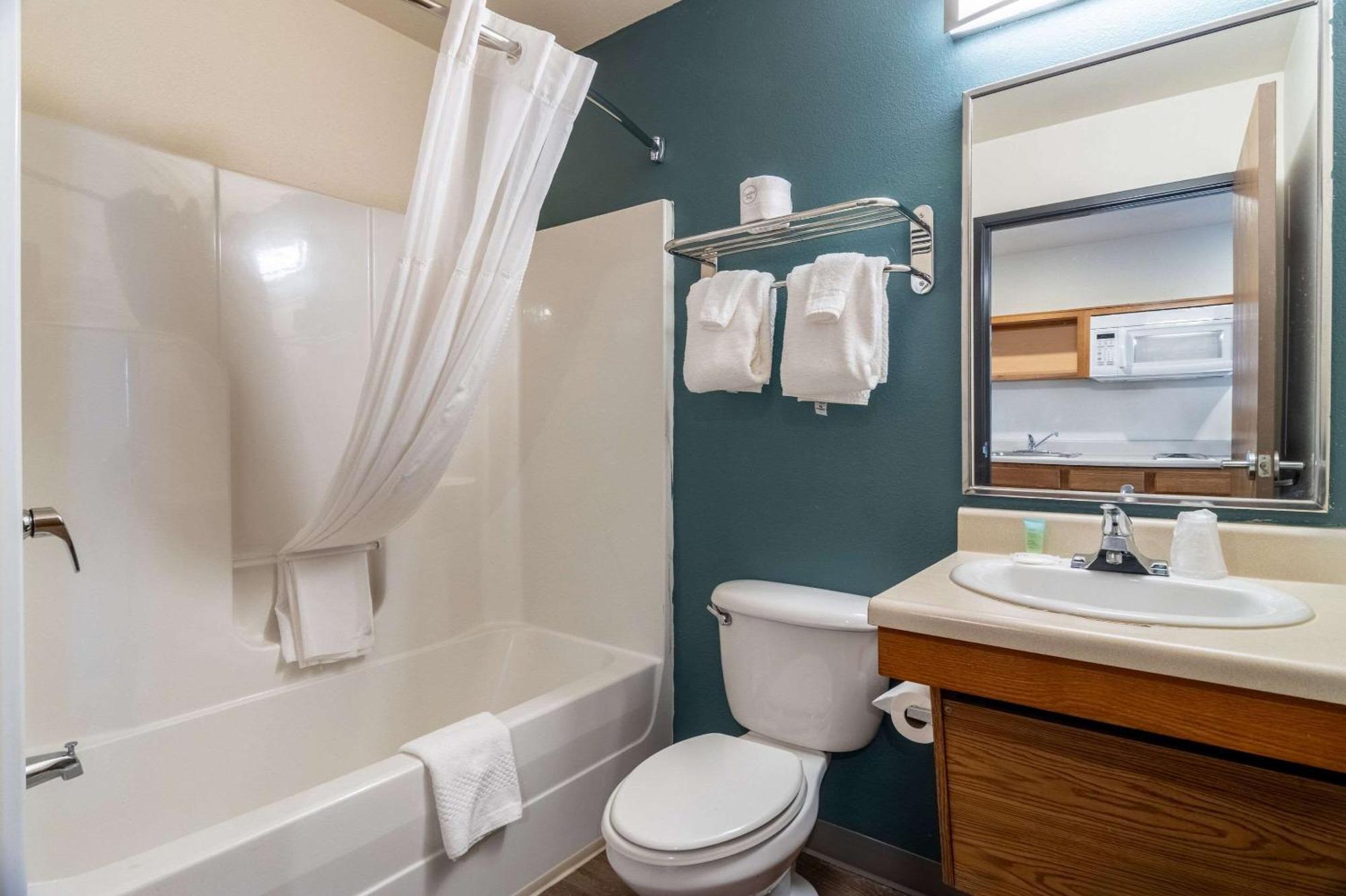 Woodspring Suites Champaign Near University Ngoại thất bức ảnh